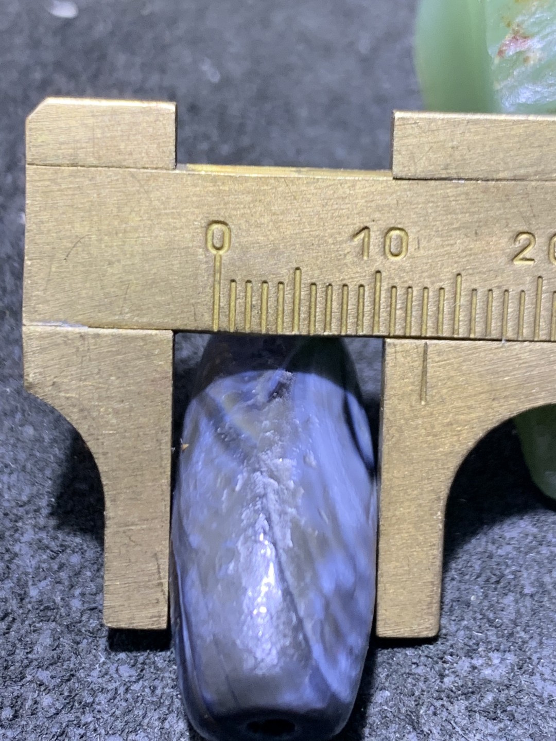 精美风化纹天眼药师玛瑙桶珠一个，