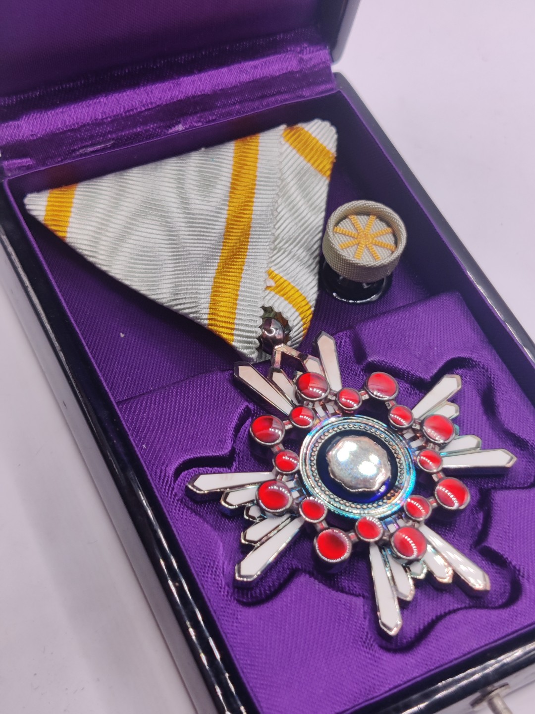 全场0元起拍 第23期 咸鱼国勋章拍卖专场 1月22日（周日）下午6：00开始 日本五等瑞宝章 银制带略