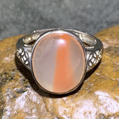 精美南红玛瑙荔枝冻漂红活口女戒一枚！ 精美南红玛瑙荔枝冻漂红活口女戒一枚！