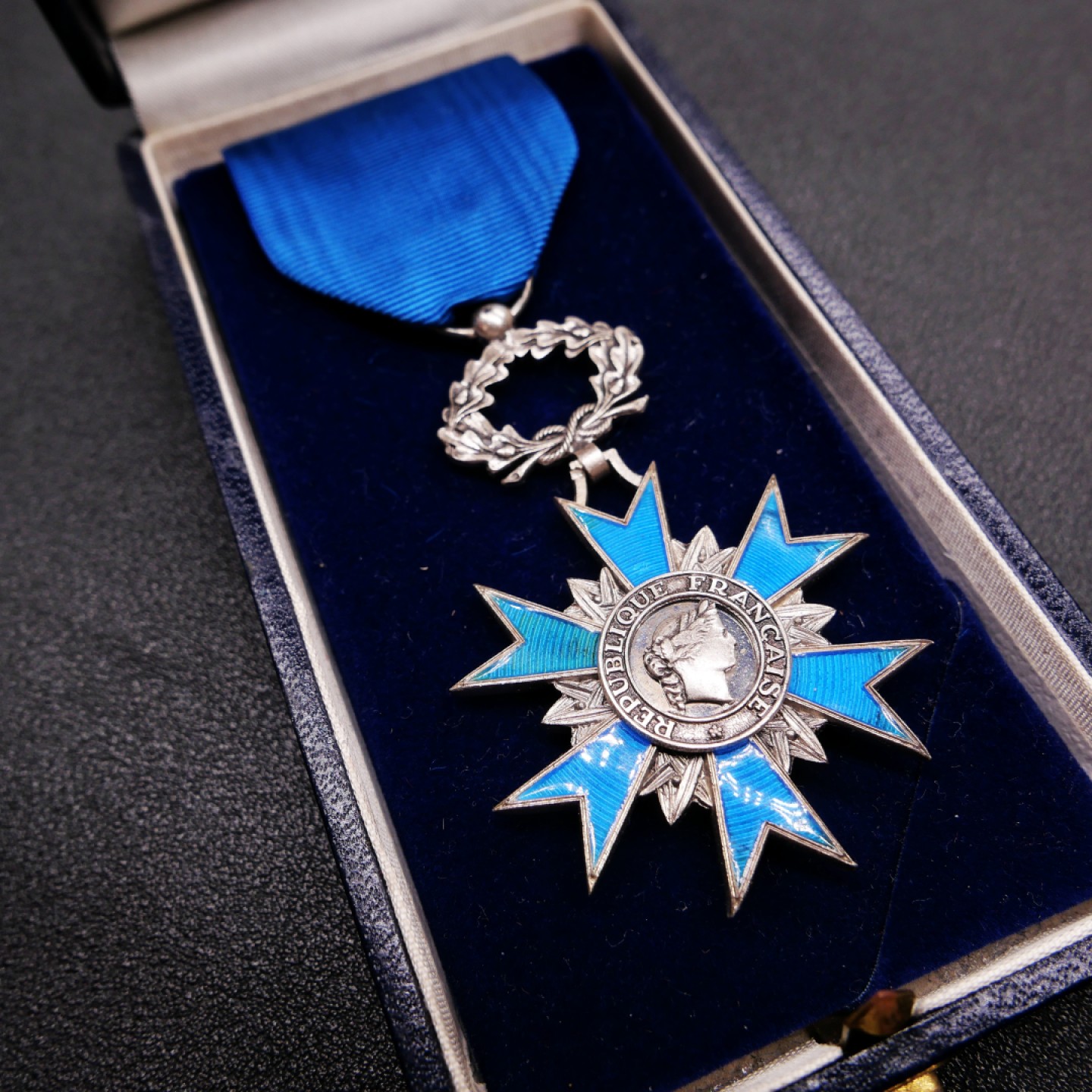 勋章奖章交易所1月27日（初六）法国币章专场