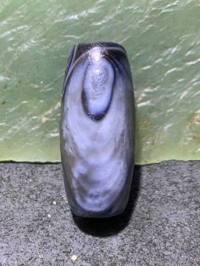 精美风化纹天眼药师玛瑙桶珠一个， - 精美风化纹天眼药师玛瑙桶珠一个，