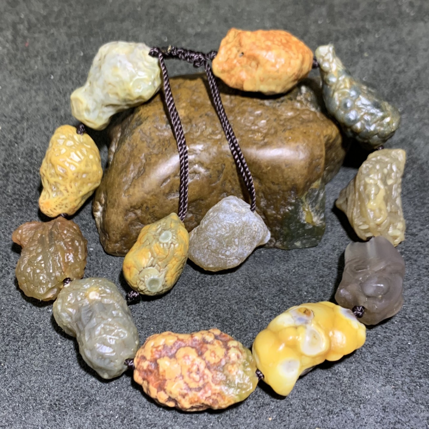 精美筋脉石原石手工编织手串一条