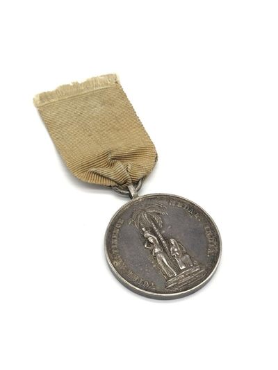 精品世界钱币勋章拍卖第1期 - 1862年英属印度士兵全面禁欲协会一年奖章