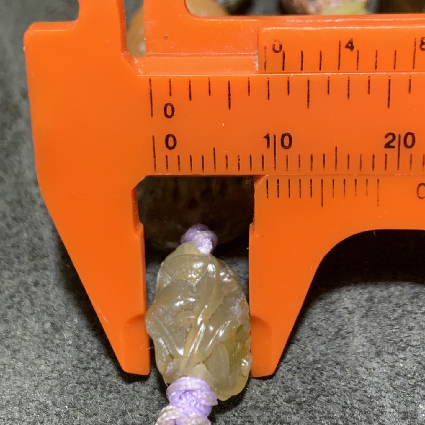 精美戈壁冰透筋脉玛瑙原石108项链一条，