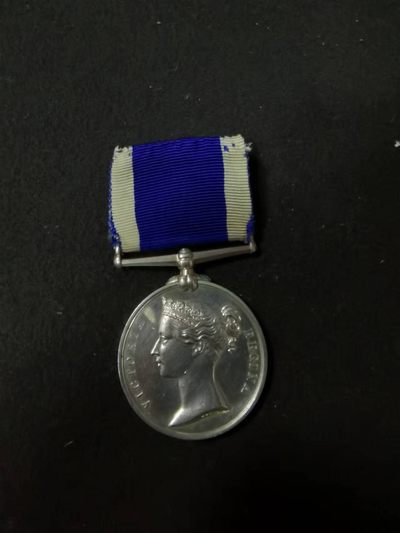 号角文化新春勋章专场 祝各位朋友 新春快乐 万事如意 - 英国海军长期服务奖章  维多利亚版本 带刻名 授予海岸警卫队 银制