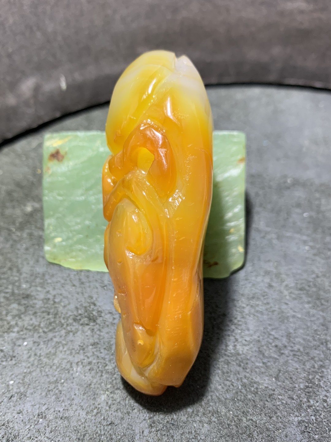 重器天然马达加斯加高玉化玛瑙手工雕刻如意如意蝙蝠把件一个，