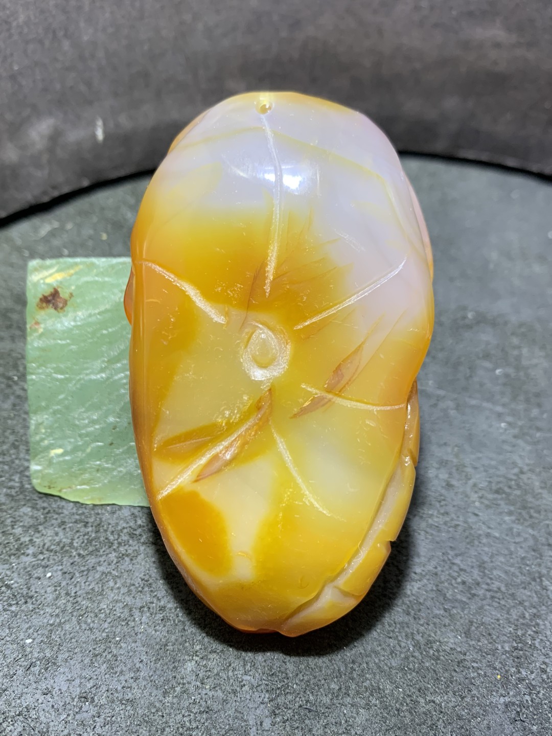 重器天然马达加斯加高玉化玛瑙手工雕刻如意如意蝙蝠把件一个，