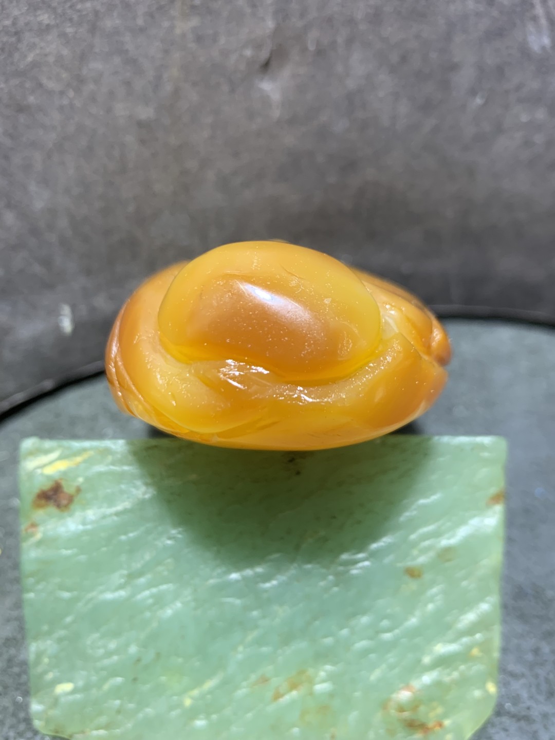 重器天然马达加斯加高玉化玛瑙手工雕刻如意如意蝙蝠把件一个，