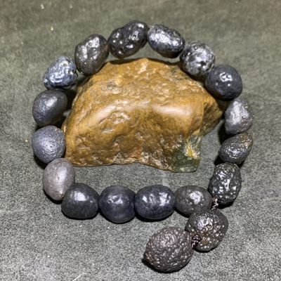 精美阿拉善黑珍珠玛瑙原石手串一条， - 精美阿拉善黑珍珠玛瑙原石手串一条，
