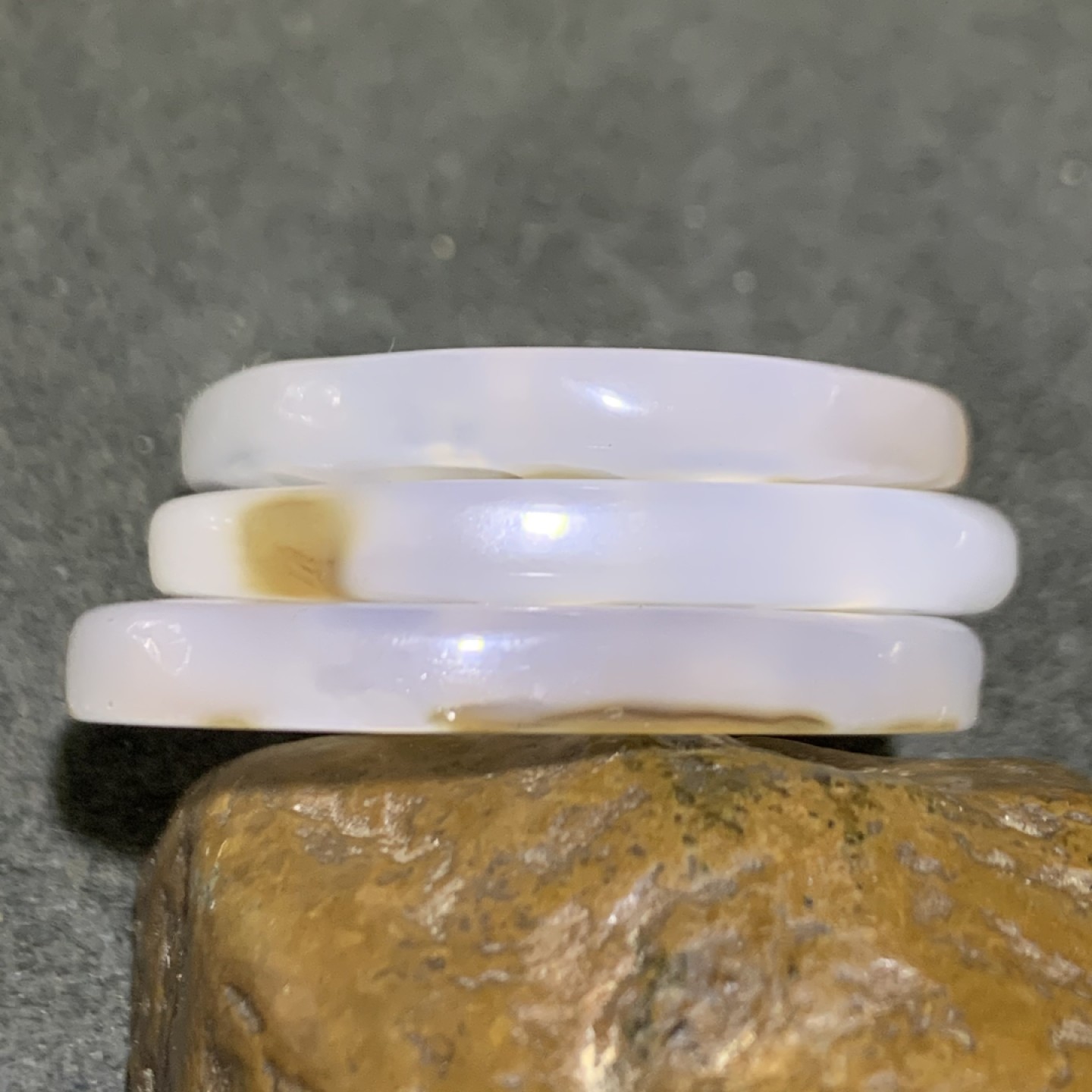 俏色马达加斯加海洋玉髓雕刻通货藕片一组