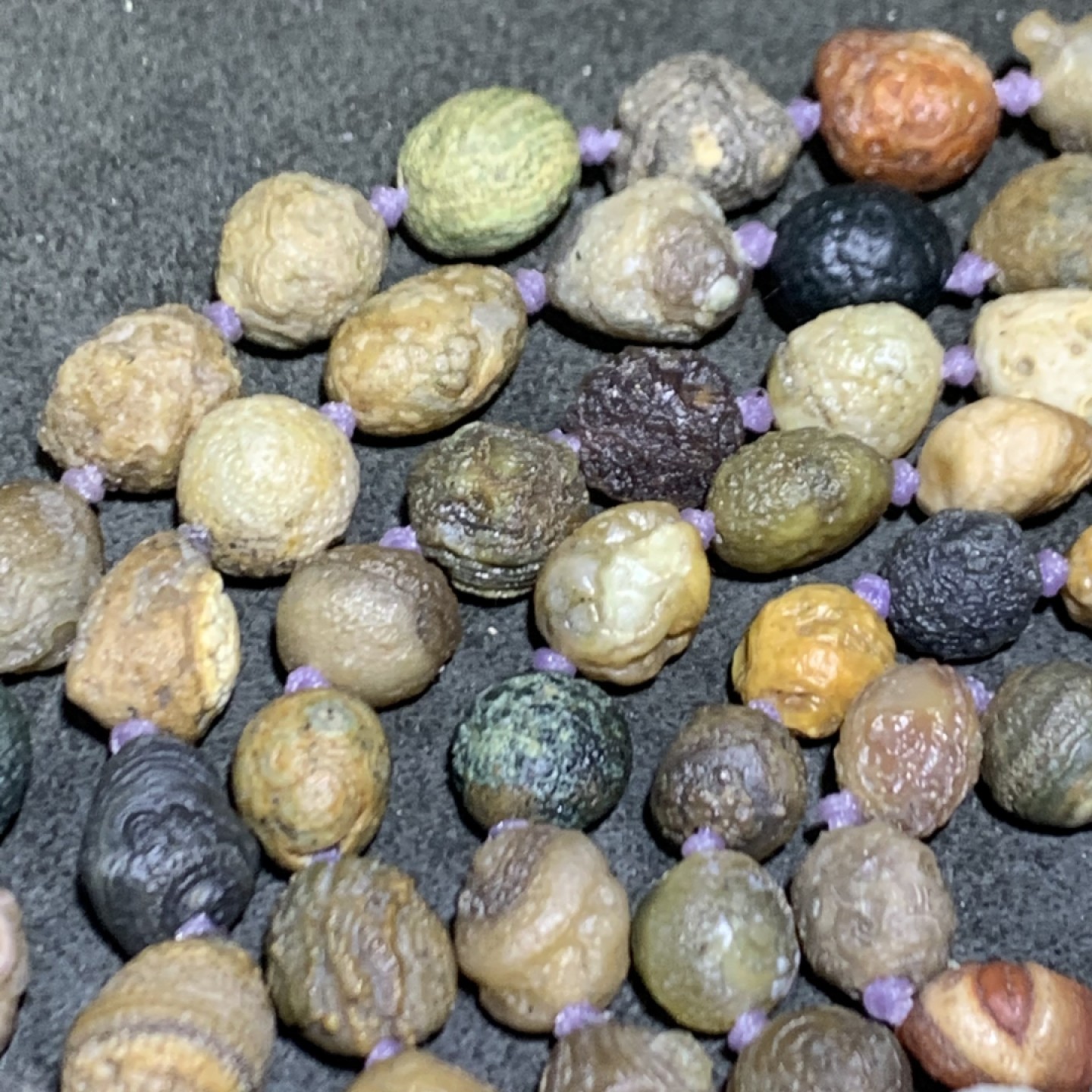 精美外蒙眼石108大颗粒项链一条！