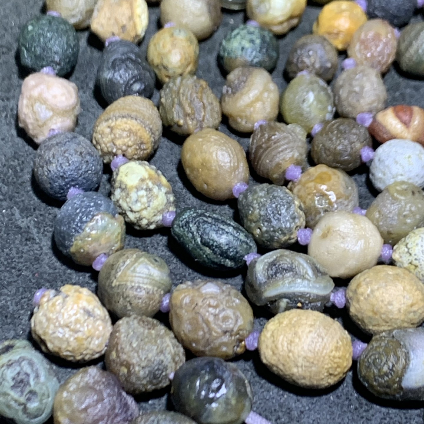 精美外蒙眼石108大颗粒项链一条！