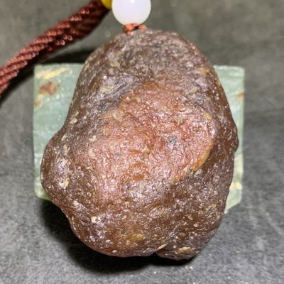 精美精美北红玛瑙原石把件一个 - 精美精美北红玛瑙原石把件一个