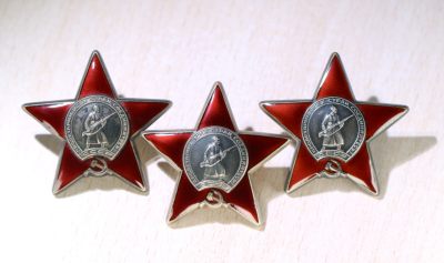 大猫徽章拍卖第214期  - 苏联红星勋章一组 银质珐琅 全品相 无任何瑕疵