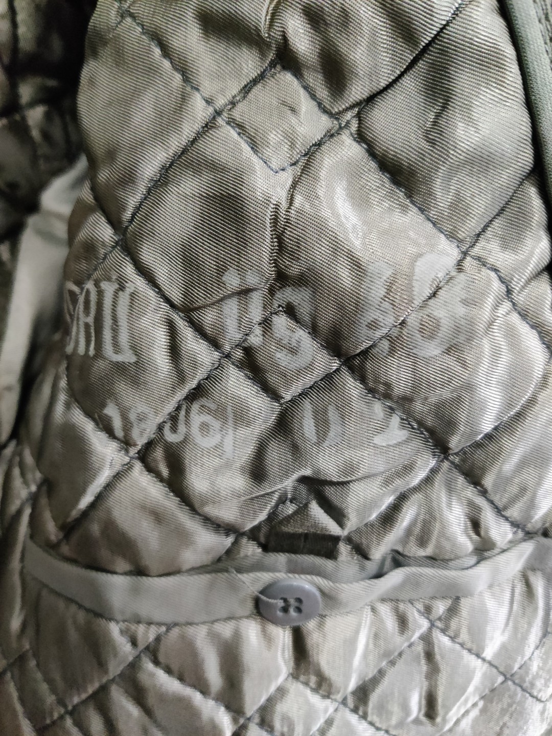 全场0元起拍 第24期 咸鱼国勋章拍卖专场 1月27日（周五）下午6：00开始 东德陆军军官大衣 ug48尺码