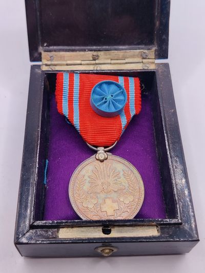 全场0元起拍 第24期 咸鱼国勋章拍卖专场 1月27日（周五）下午6：00开始 - 明治早期按扣盒版 赤十字终身社员章