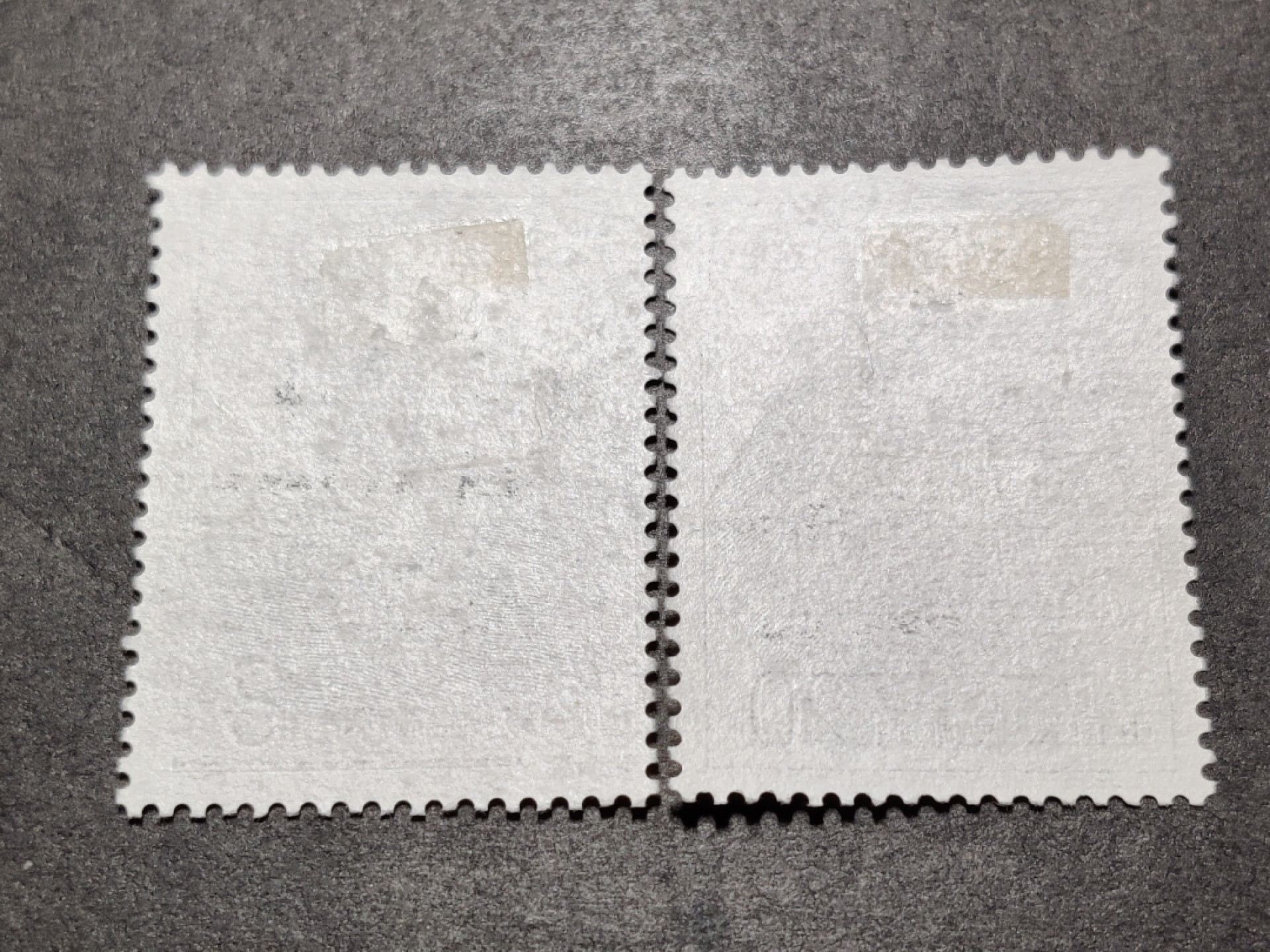 洪涛臻品批发群  精选邮票限时拍卖第一百五十五期 J123董必武 新全套轻贴 面艳背白 原胶润亮 完美过灯！