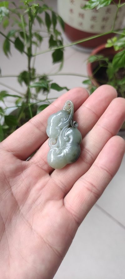 和田玉灵芝如意吊坠双面雕刻实物拍摄喜欢直接下单 和田玉灵芝如意吊坠双面雕刻实物拍摄喜欢直接下单