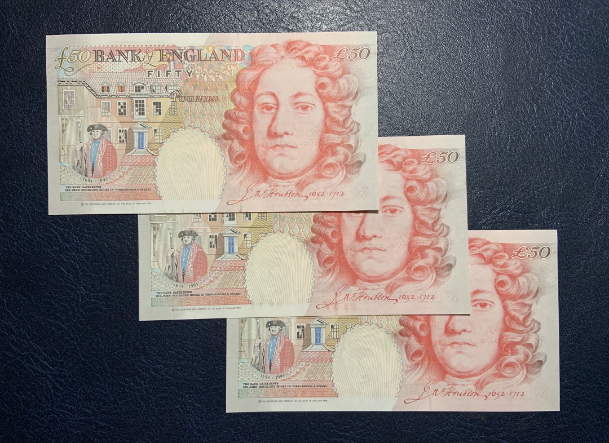 收藏联盟Quantum Auction 第227期拍卖 英国1994年50英镑三连号 品相UNC 左上角有轻微点钞痕