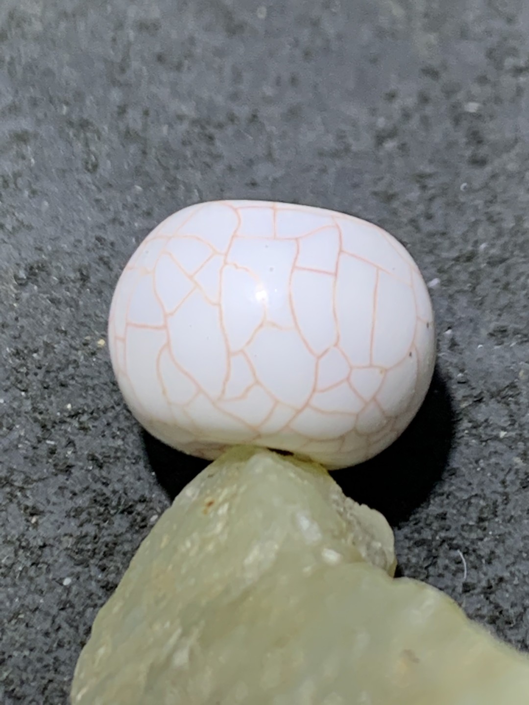 精美高玉化血丝玛瑙算盘一个，