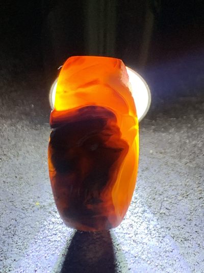 精美亚光冰飘战国红玛瑙手工俏色巧雕寿带鸟桶珠一颗 精美亚光冰飘战国红玛瑙手工俏色巧雕寿带鸟桶珠一颗