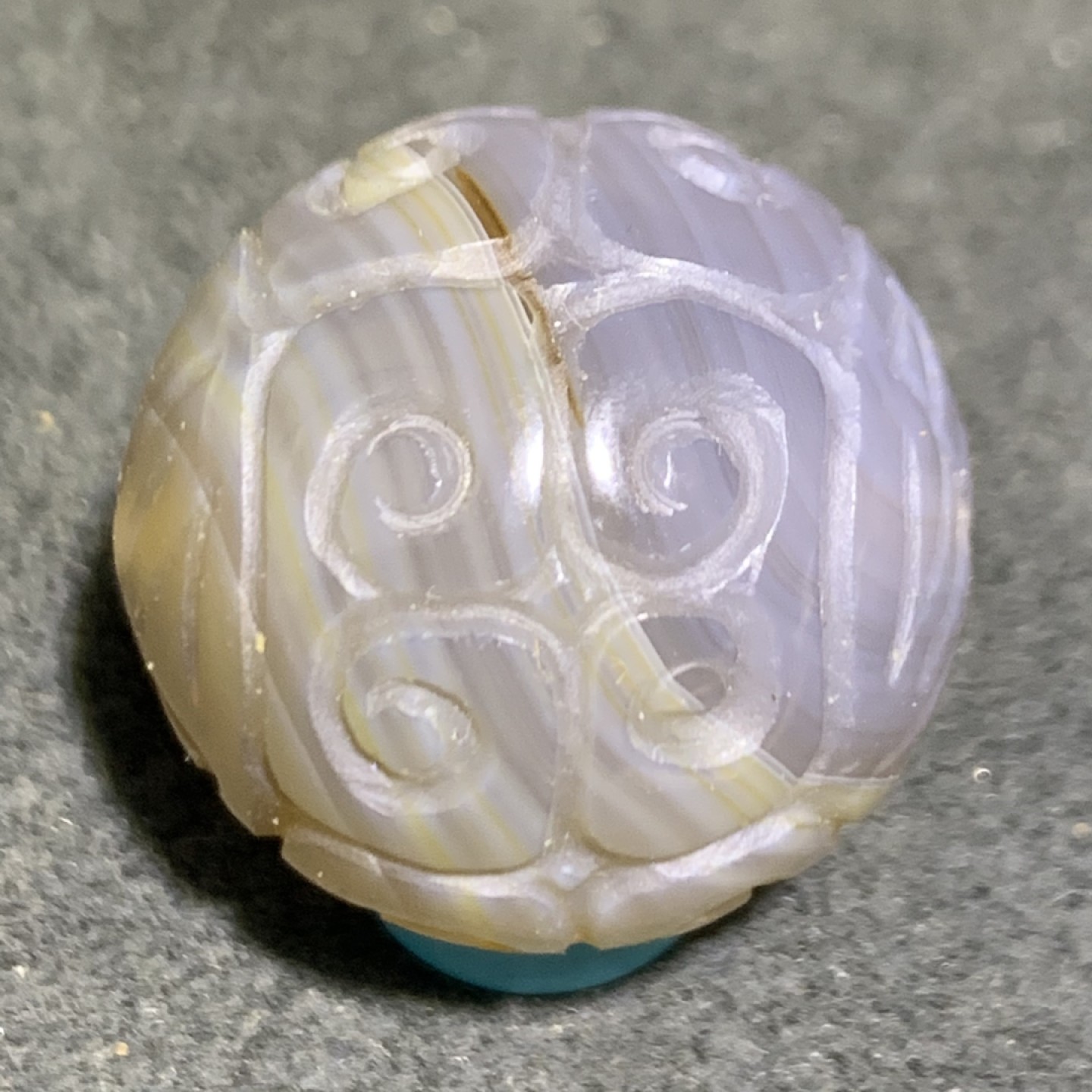 巴西玛瑙雕刻大云纹珠（回纹珠）一颗，