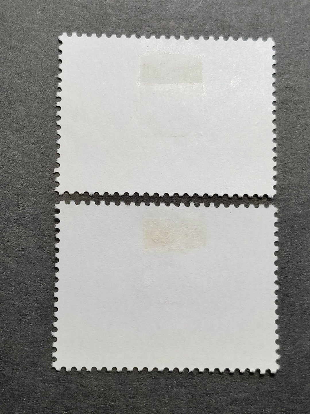 洪涛臻品批发群  精选邮票限时拍卖第二百一十一期 J118第二届工运会 新全套轻贴 完美过灯! 原胶润白 面色鲜艳 票生挺！齿孔粒粒饱满！ 