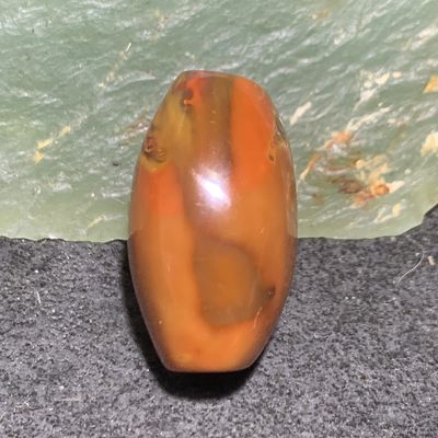 天然高玉化战国红玛瑙勒子一个， 天然高玉化战国红玛瑙勒子一个，