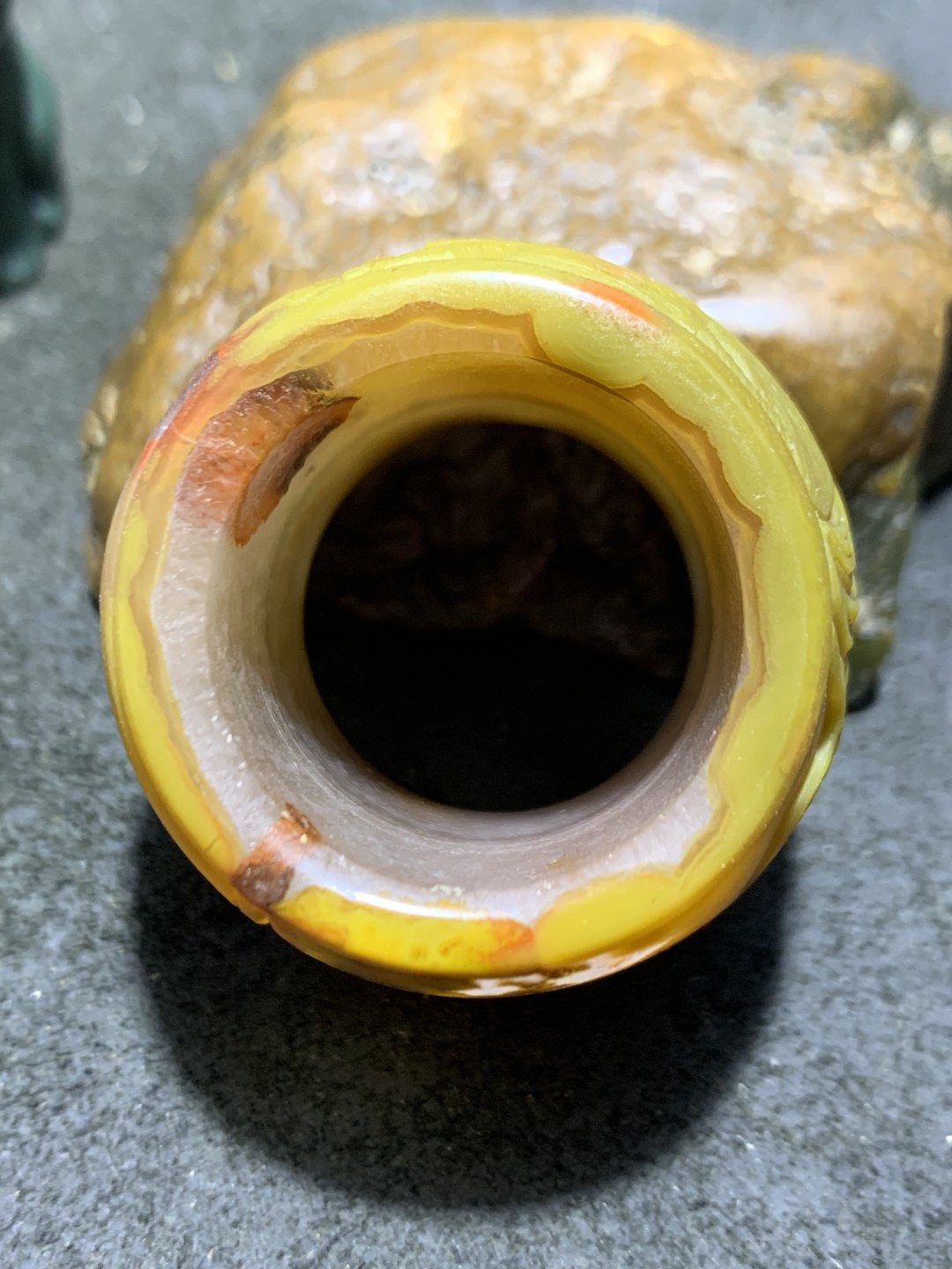 精美亚光高玉化战国红玛瑙手工雕刻仿古纹灵狐扳指一个，