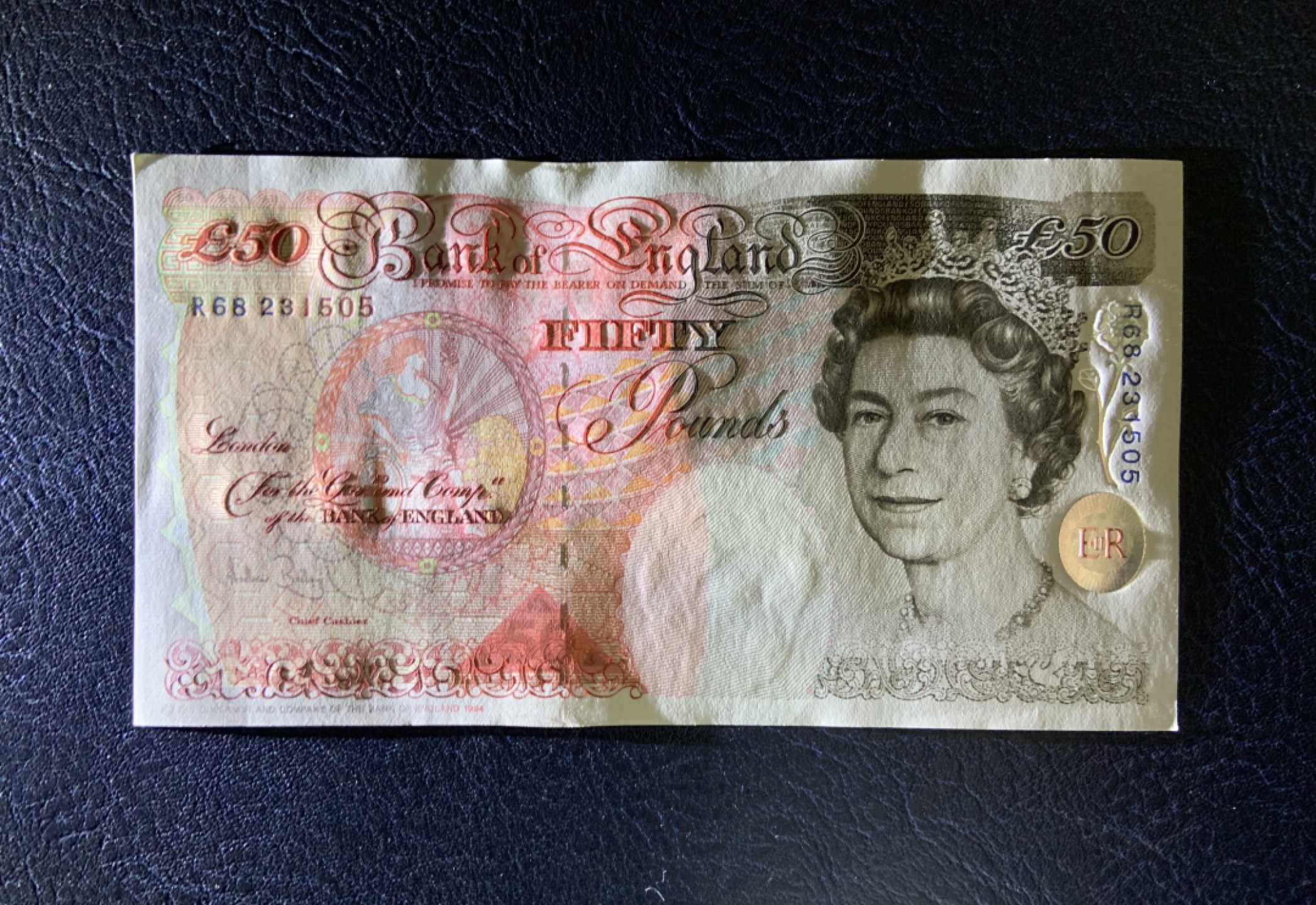 收藏联盟Quantum Auction 第228期拍卖 (已更新) 英国1994版50镑 品相UNC- 细节如图