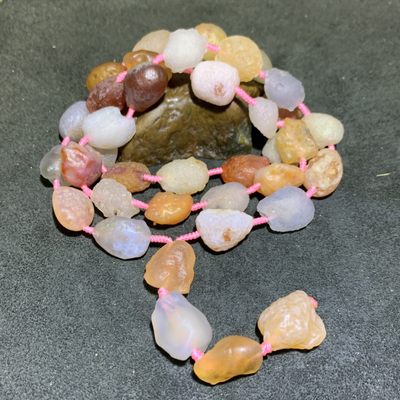 精美天然大颗粒阿拉善糖果料彩珠玛瑙项链一条， - 精美天然大颗粒阿拉善糖果料彩珠玛瑙项链一条，
