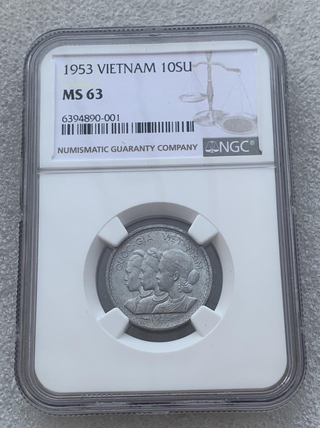 瓶子🏺第76期拍卖会 越南1953年吴庭艳政府三姐妹10分MS63