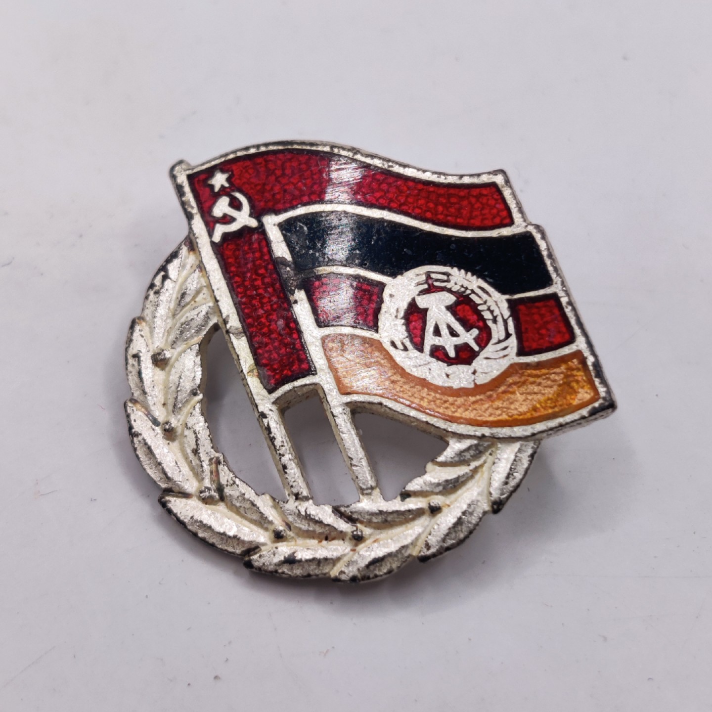 全场0元起拍 第26期 咸鱼国勋章拍卖专场 2月1日（周三）下午6：00开始 苏德友谊徽章银级