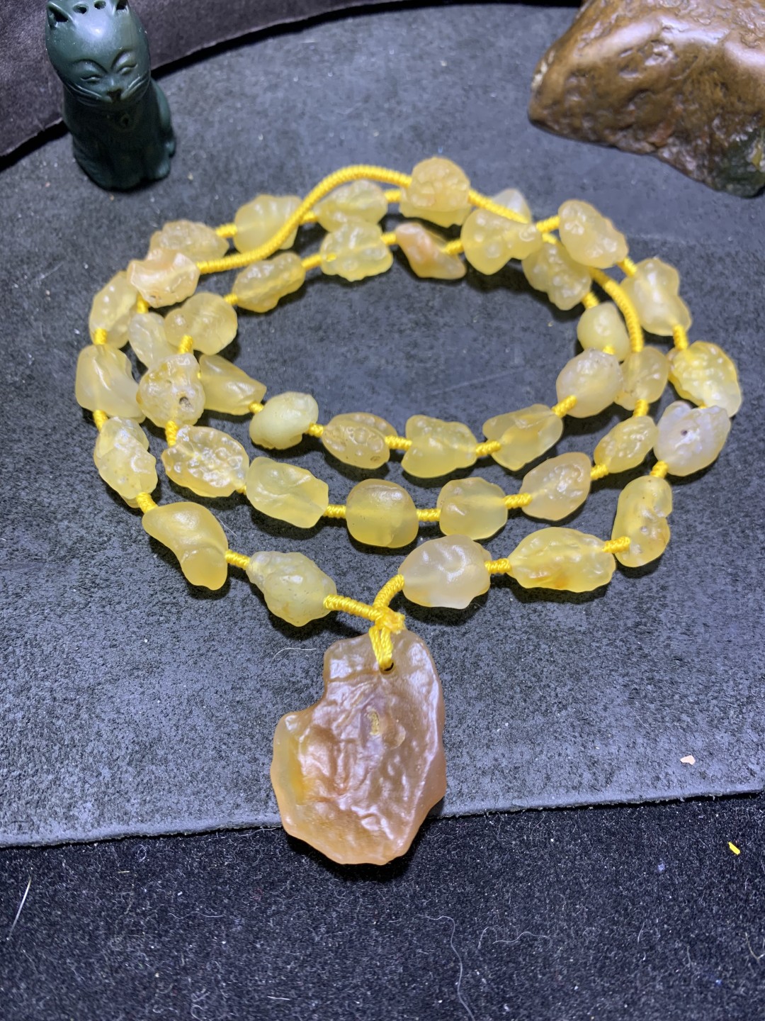 精美天然阿拉善玛瑙麻皮蜜蜡黄色项链加糖心吊坠项链一条，