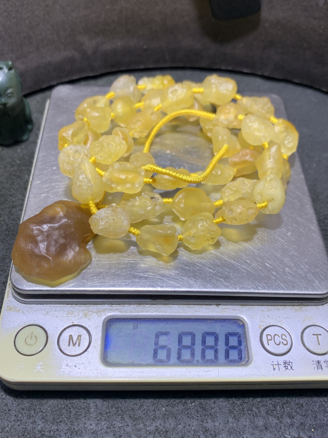 精美天然阿拉善玛瑙麻皮蜜蜡黄色项链加糖心吊坠项链一条，