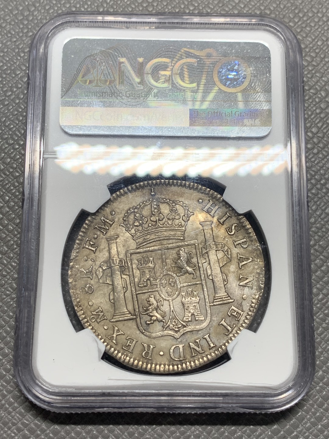 《竞宝斋》第130场-周日，周一连拍 (全场包邮) NGC-AU 墨西哥 1797年 卡四 双柱 8R 大银币 正反深打细节好 背面墙砖清晰