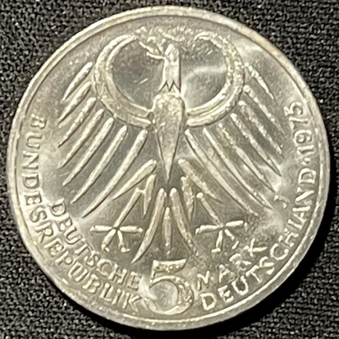 紫瑗钱币——第249期拍卖 联邦德国 1975年 J厂 艾伯特逝50世周年 5马克 11.2克 0.625银 UNC