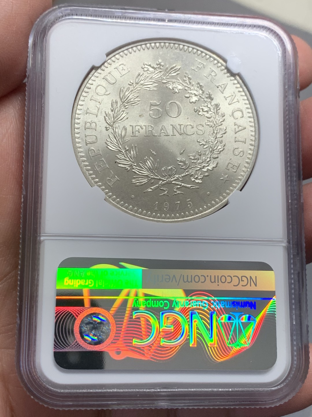《竞宝斋》第130场-周日，周一连拍 (全场包邮) NGC MS66 1975年法国大力神50法郎银币