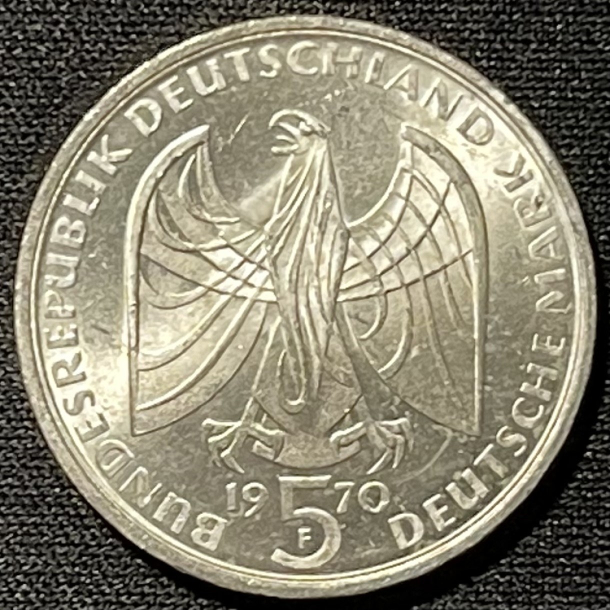 紫瑗钱币——第249期拍卖 联邦德国 1970年 F厂 贝多芬诞辰200周年 5马克 11.2克 0.625银 UNC