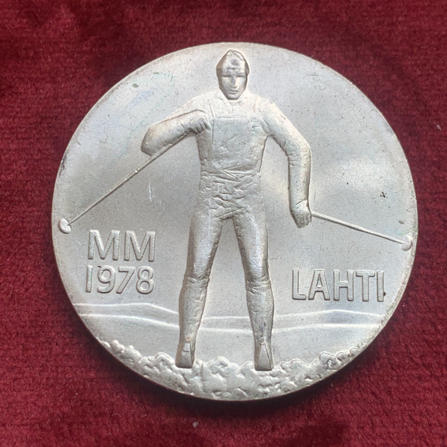 《竞宝斋》第130场-周日，周一连拍 (全场包邮) 1978年芬兰25马克滑雪运动员纪念 银币