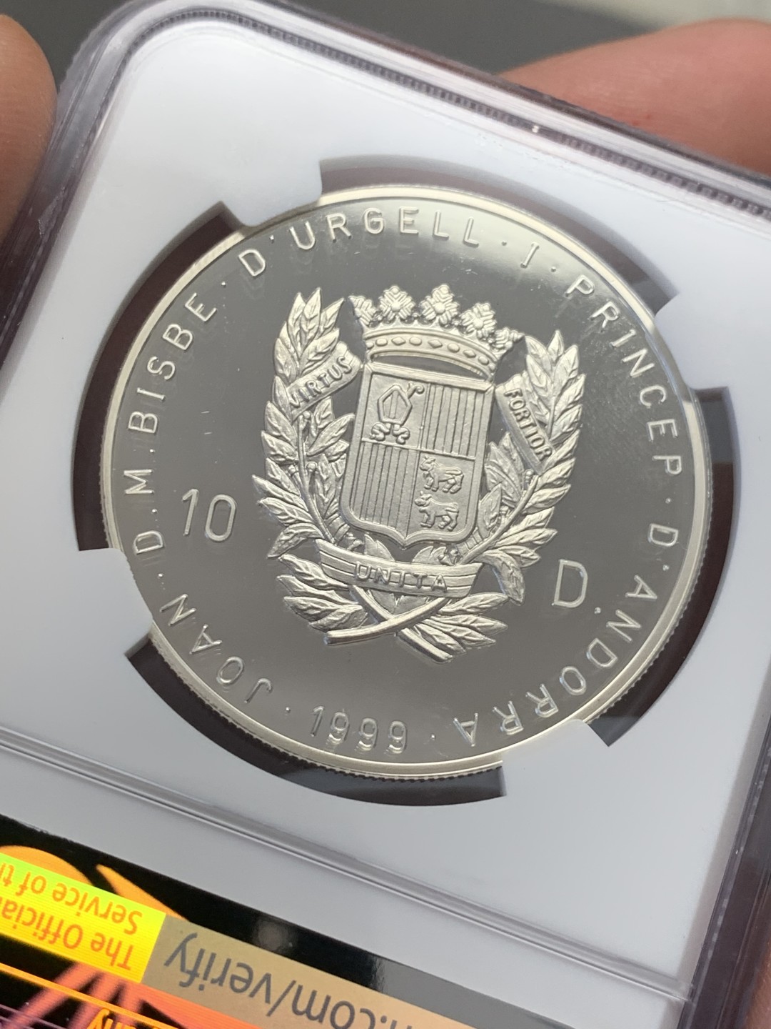 《竞宝斋》第130场-周日，周一连拍 (全场包邮) 唯一冠军分 NGC-PF69 安道尔1999年 浪子跪拜 10第纳尔精制大银币 稀少品种