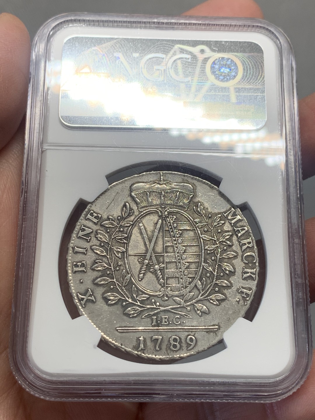 《竞宝斋》第130场-周日，周一连拍 (全场包邮) NGC AU 1789年德国萨克森泰勒大银币 压印人物清晰 底板干净 难的佳品