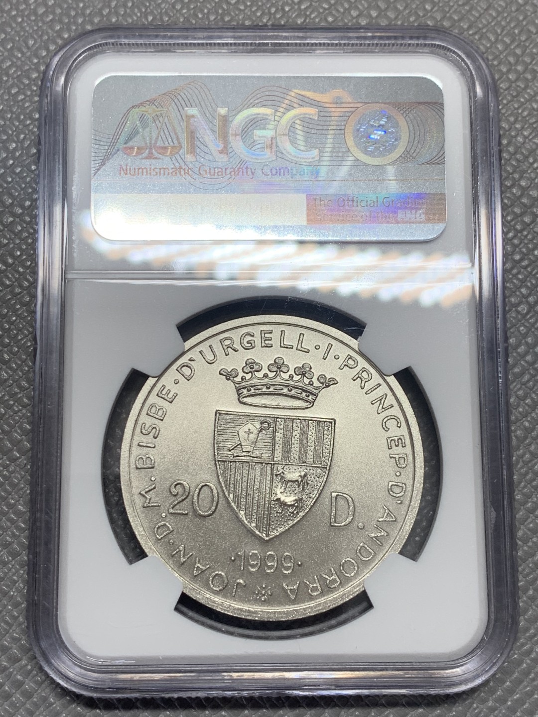 《竞宝斋》第130场-周日，周一连拍 (全场包邮) 唯一冠军分 NGC-MS69 安道尔1999年 悉尼奥运铅球 20第纳尔大银币 含1.5克金 发行量5000枚