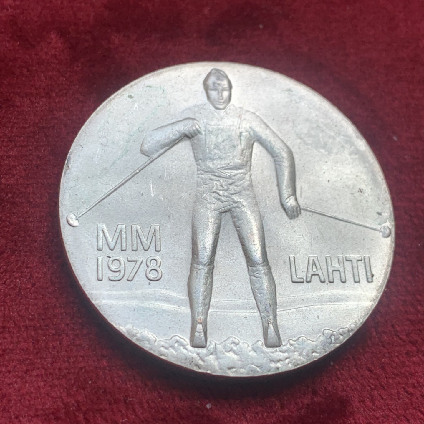 《竞宝斋》第130场-周日，周一连拍 (全场包邮) 1978年芬兰25马克滑雪运动员纪念 银币