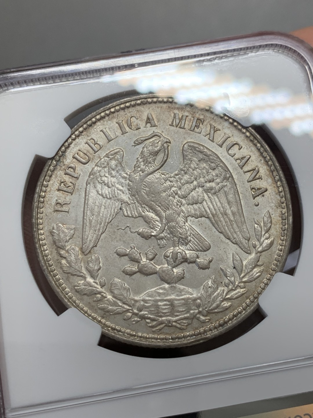 《竞宝斋》第131场-周日，周一连拍 (全场包邮) NGC-AU58 墨西哥1903年 直边鹰洋1比索 大银币 五彩包浆 非常漂亮