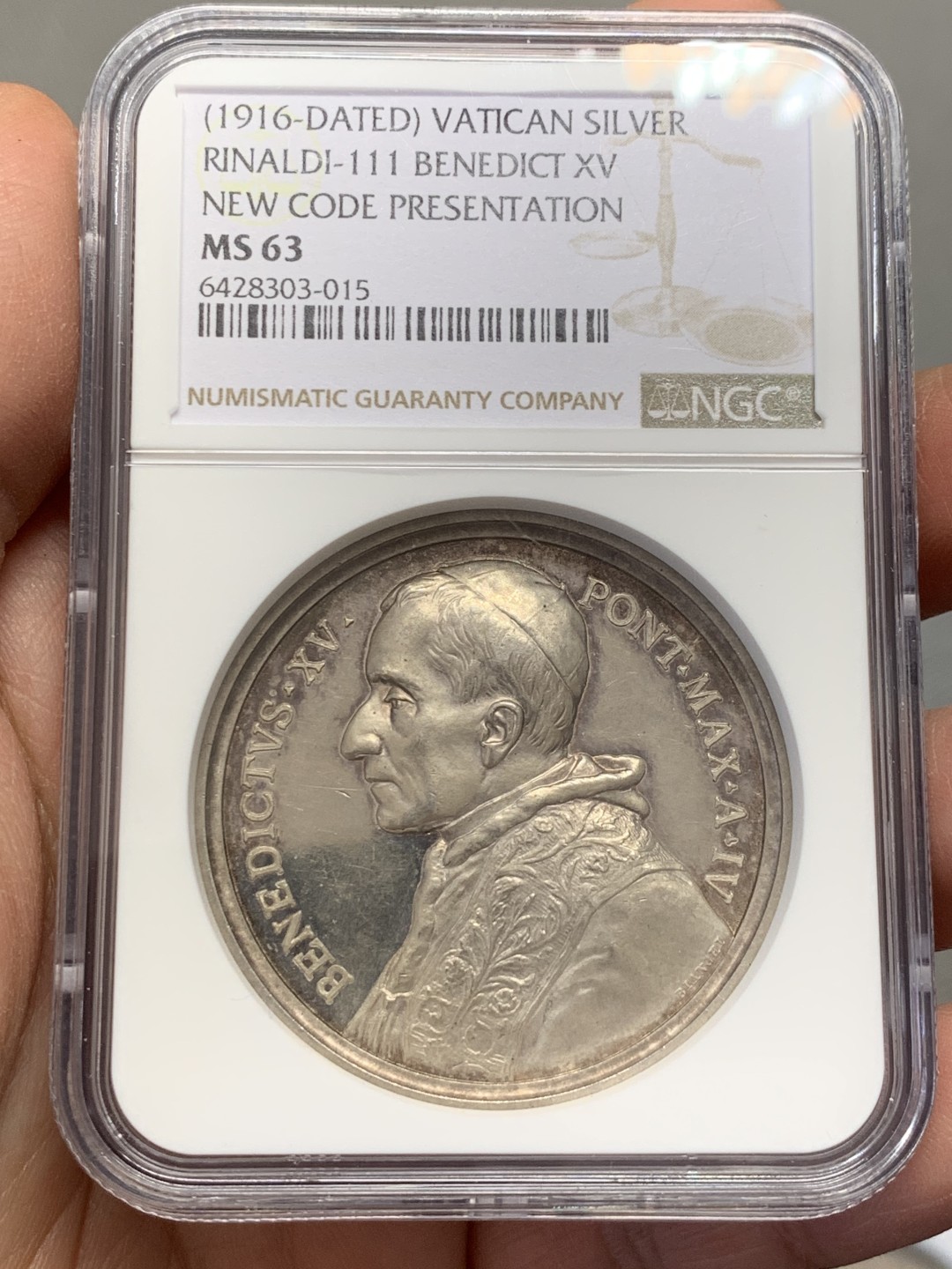 《竞宝斋》第131场-周日，周一连拍 (全场包邮) NGC MS63 1916年梵蒂冈教皇本笃十五世高浮雕精美银章 镜面底板 精美绝伦
