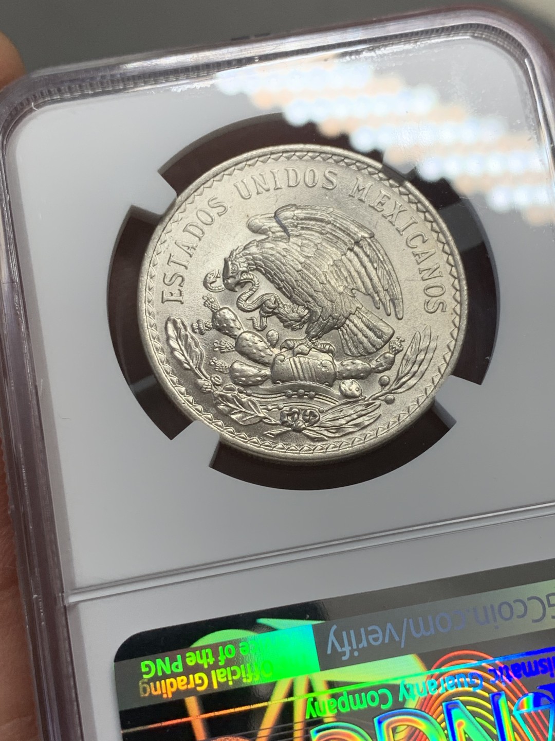 《竞宝斋》第131场-周日，周一连拍 (全场包邮) NGC MS64 墨西哥1948年1比索银币