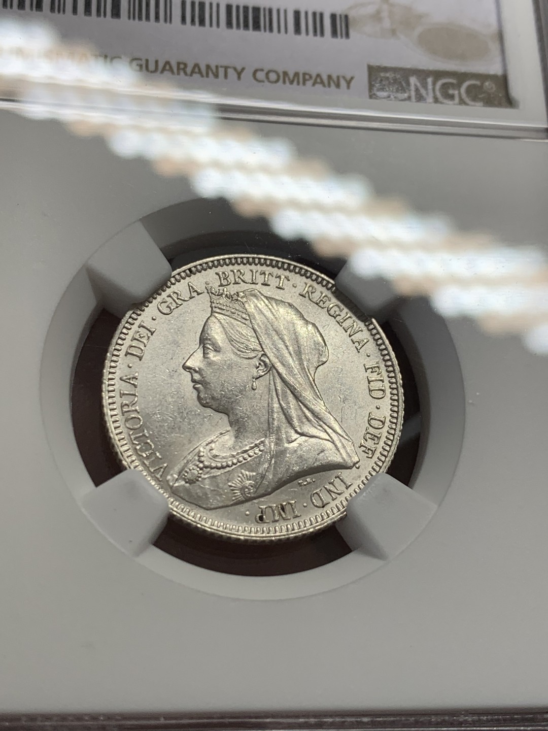 《竞宝斋》第131场-周日，周一连拍 (全场包邮) NGC MS62 1893年英国维多利亚1先令 双面车轮光 反面底板白净丝滑