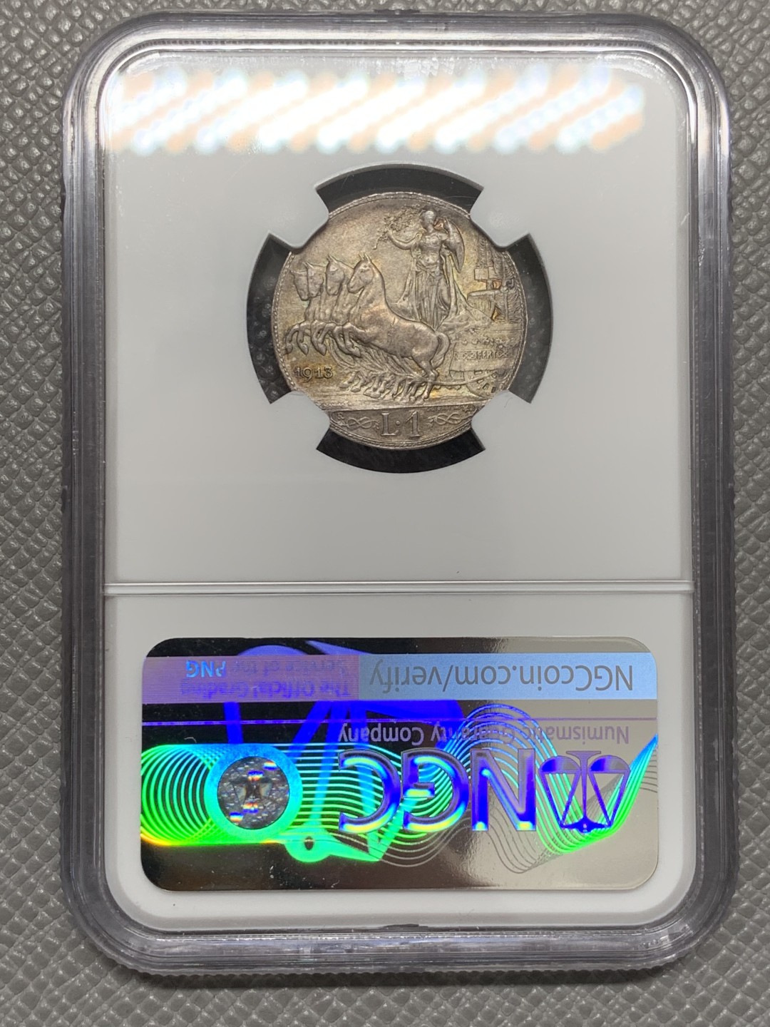 《竞宝斋》第131场-周日，周一连拍 (全场包邮) NGC MS64 意大利1913年1里拉银币 高分光圈马车，灰度自然匀称，凸显马车古典造型
