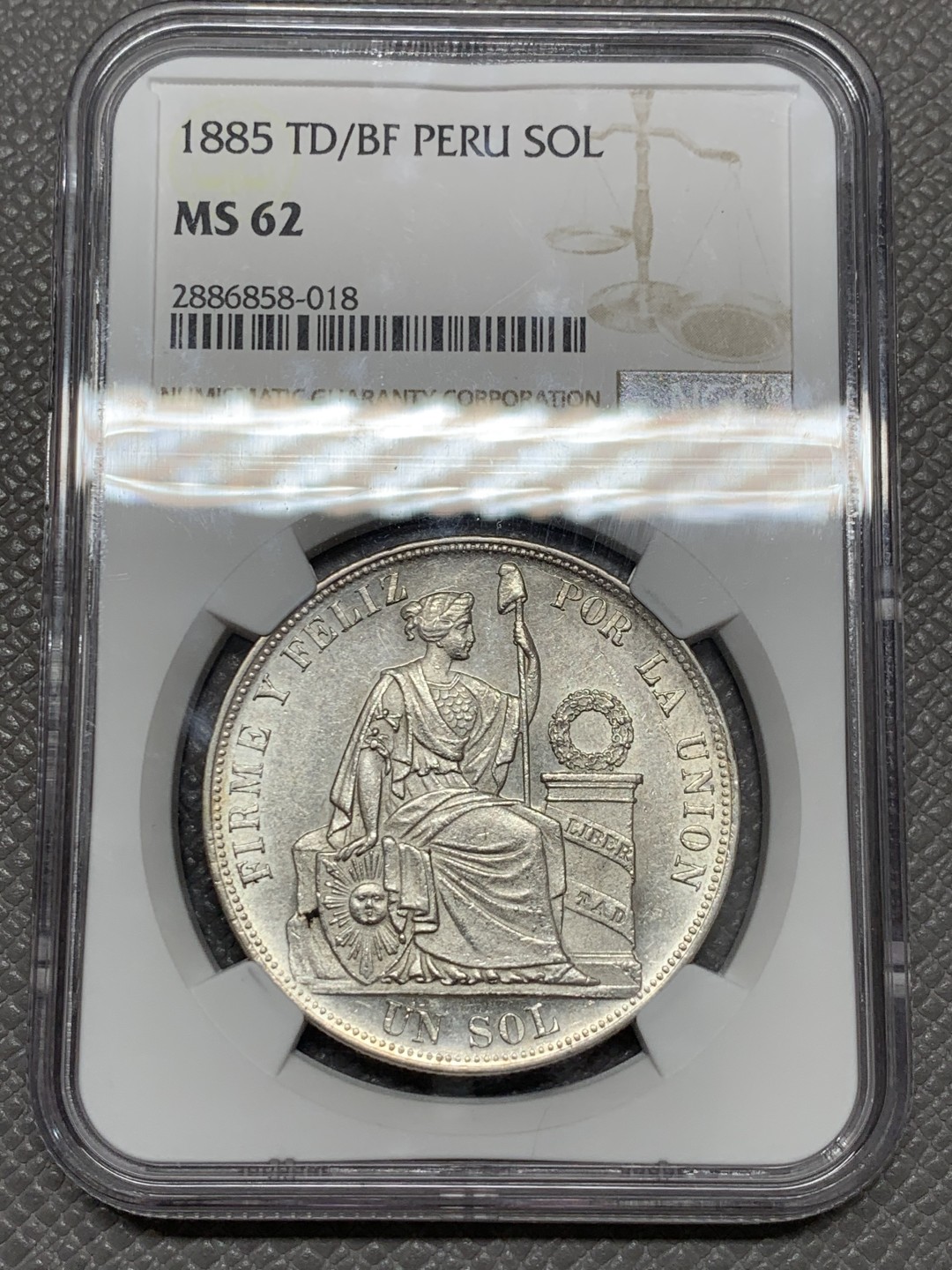 《竞宝斋》第131场-周日，周一连拍 (全场包邮) NGC-MS62 秘鲁 1885年 1索尔 银币 热门中南美 镜面底板 厂别骑字